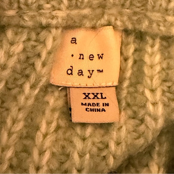 a new day Cable Knit Crewneck Sweater - Light Green - Picture 3 of 3